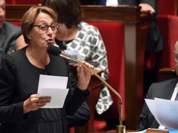 1163524_deontologie-des-fonctionnaires-le-projet-de-loi-vote-a-lassemblee-web-tete-021388655490