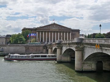 800px-Assemblée_Nationale_-_Seine